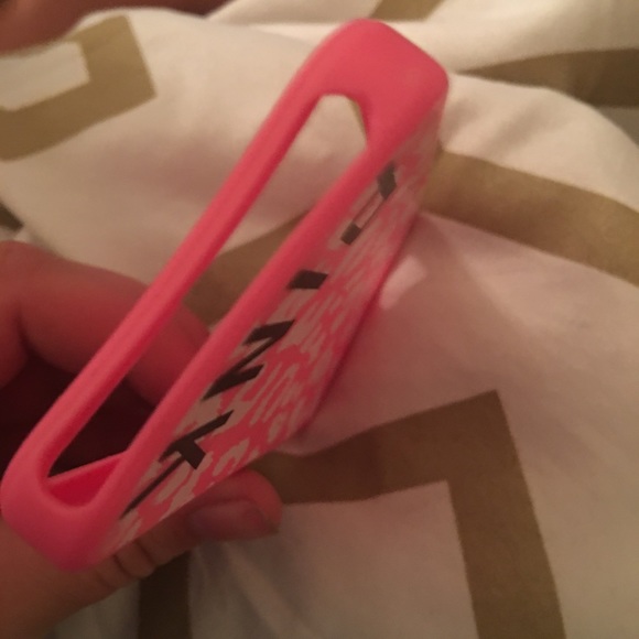 PINK Victoria Secret iPhone 5 rubber case - Picture 4 of 7
